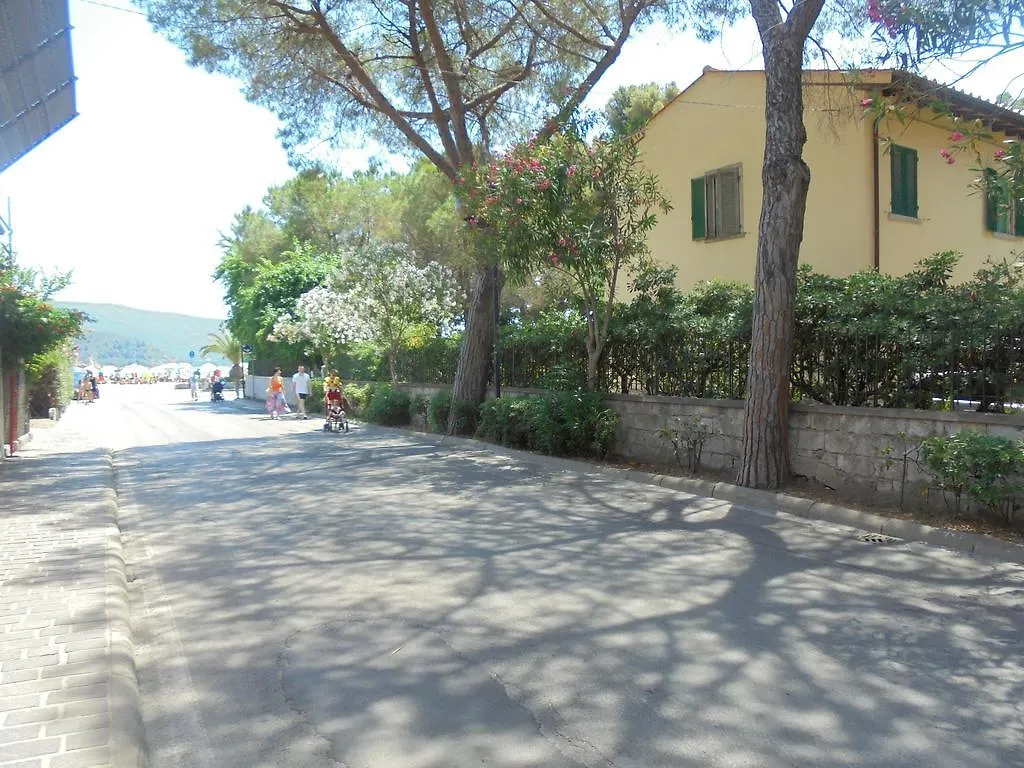 Casa Liliana Hotel Marina di Campo Italy
